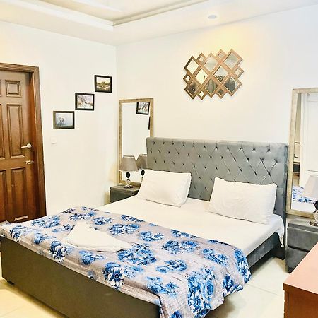 Stunning And Peaceful 1Bhk,Free Parking + Wifi Lägenhet Islamabad Exteriör bild